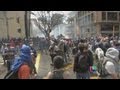 Protestas campesinas llegan con violencia a Bogotá - Noticiero Univisión