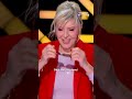 Vrai chien de Camille Combal 🐾 dans Mask Singer