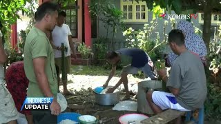 Download Lagu Binarundak, Tradisi Makan Bersama dalam Bambu MP3