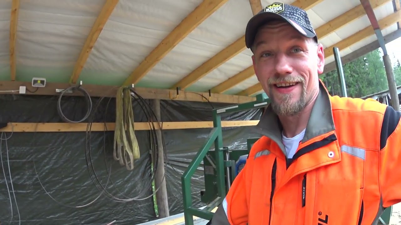 Vannesahalla tukkia pelekaksi