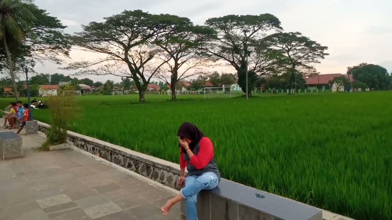 Menjelang buka puasa 