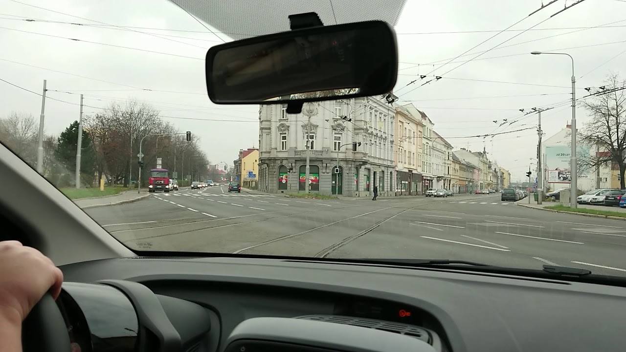 Autoškola OLDA Odbočování vlevo ulice Nádražní a Muglinovská - část 1