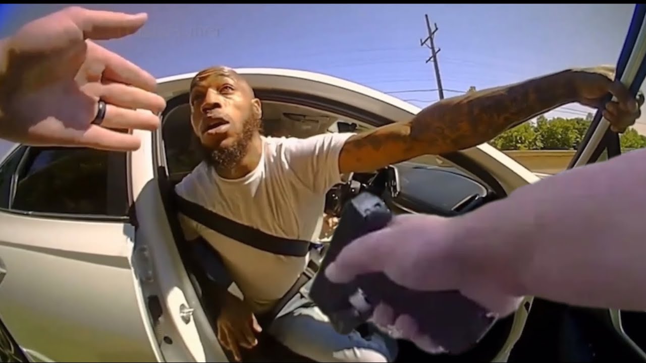 Convicted Felon With Gun Starts WiLD High Speed Pursuit!!!