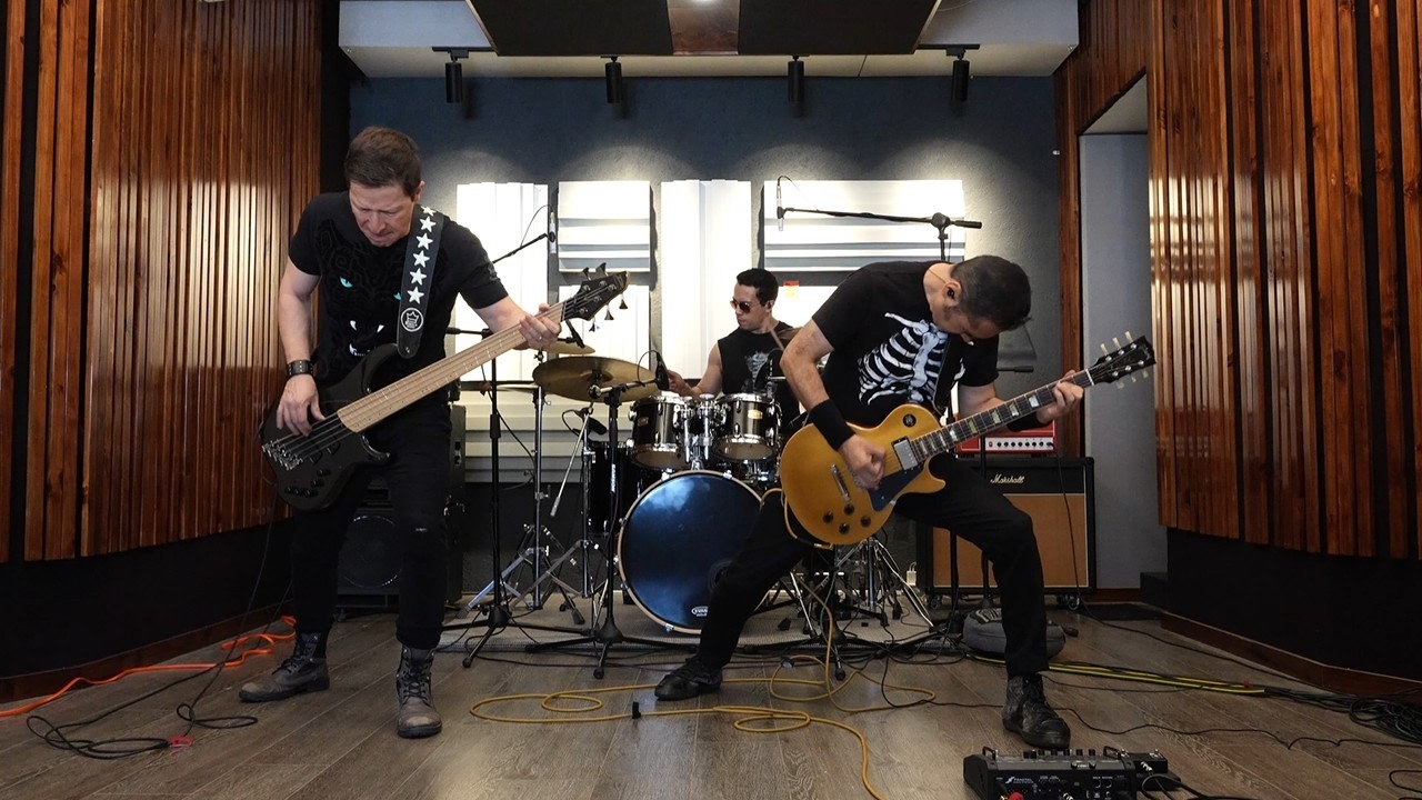 Watch UMBRAL Heavy Sessions - "GRIM REAPER" 80's Heavy Metal - Old School Thrash Metal on YouTube Watch UMBRAL Heavy Sessions - "GRIM REAPER" 80's Heavy Metal - Old School Thrash Metal on YouTube