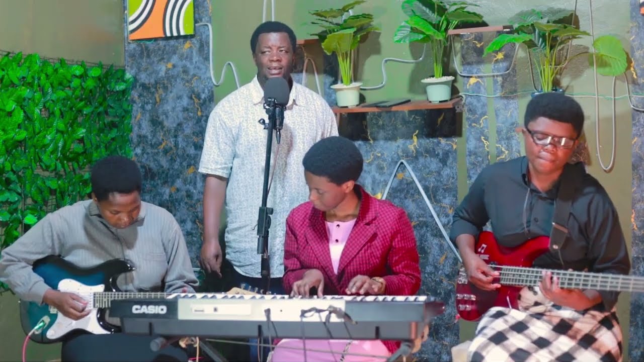 AMAKORASI YA KERA-NZAHAGARARA KUMUNARA WANJYE (BIKEM WA YESU,MARTHA,RASHEL & HOSIANE)