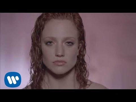 Jess Glynne