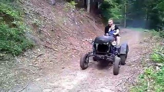 Traktor Esiok offroad