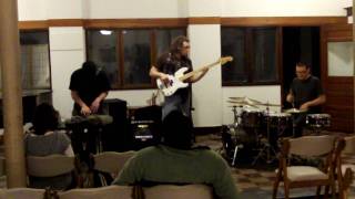 Miniatura del video "Bryan Thomas (drums), Kevin Wyman (bass), & Nic Robichaud (laptop/keys)"