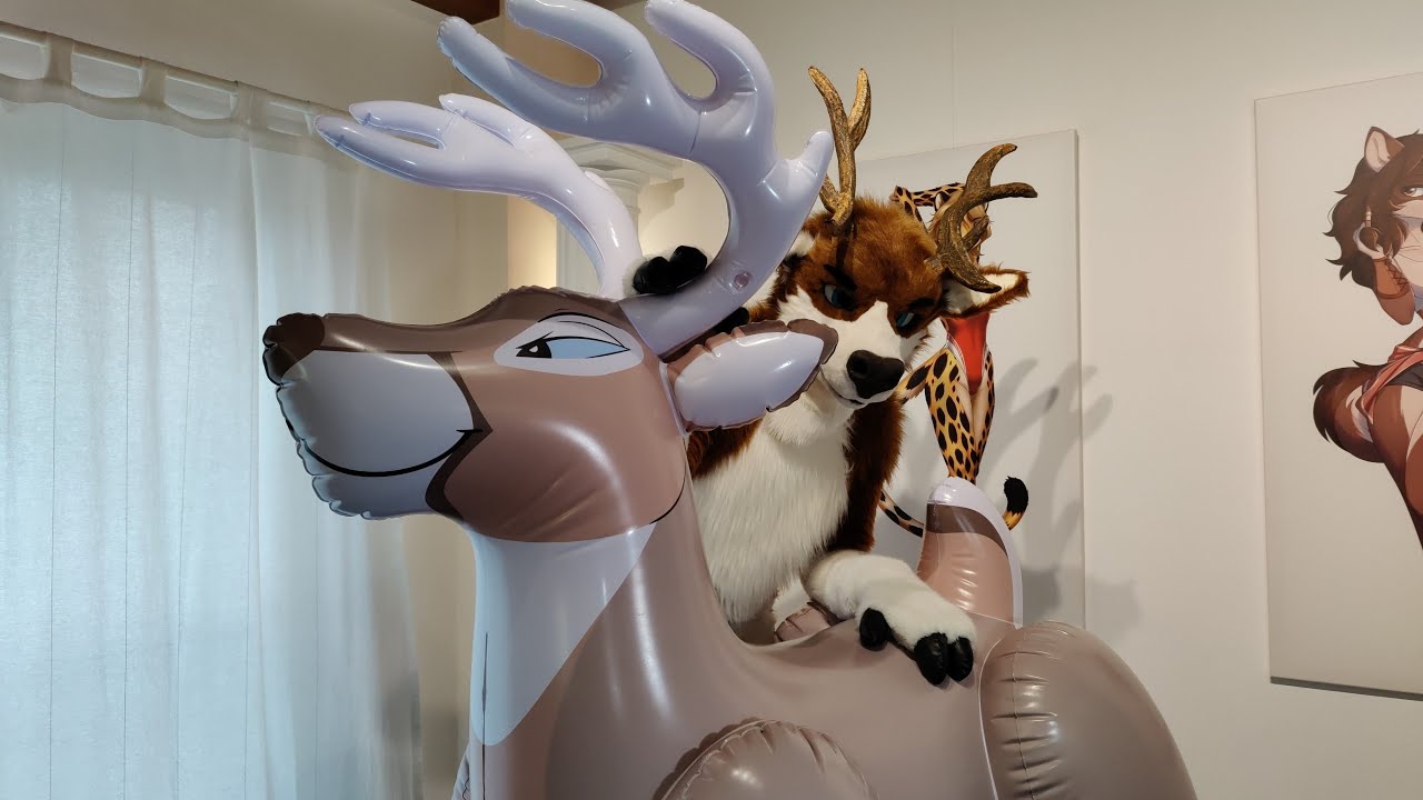 Jack Darlington - inflatable white tail buck by Lizet - YouTube