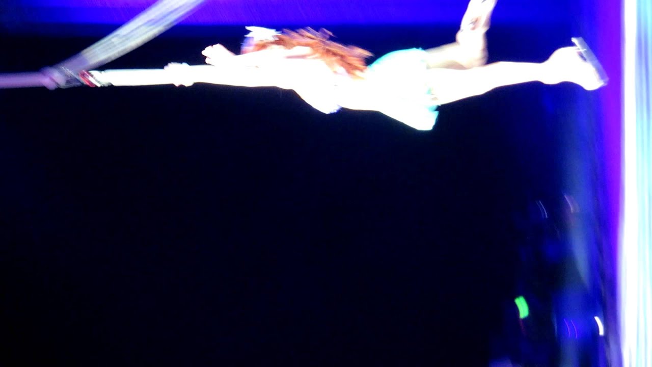 Twirl Rope Disney on Ice - Ariel twirling on rope - YouTube