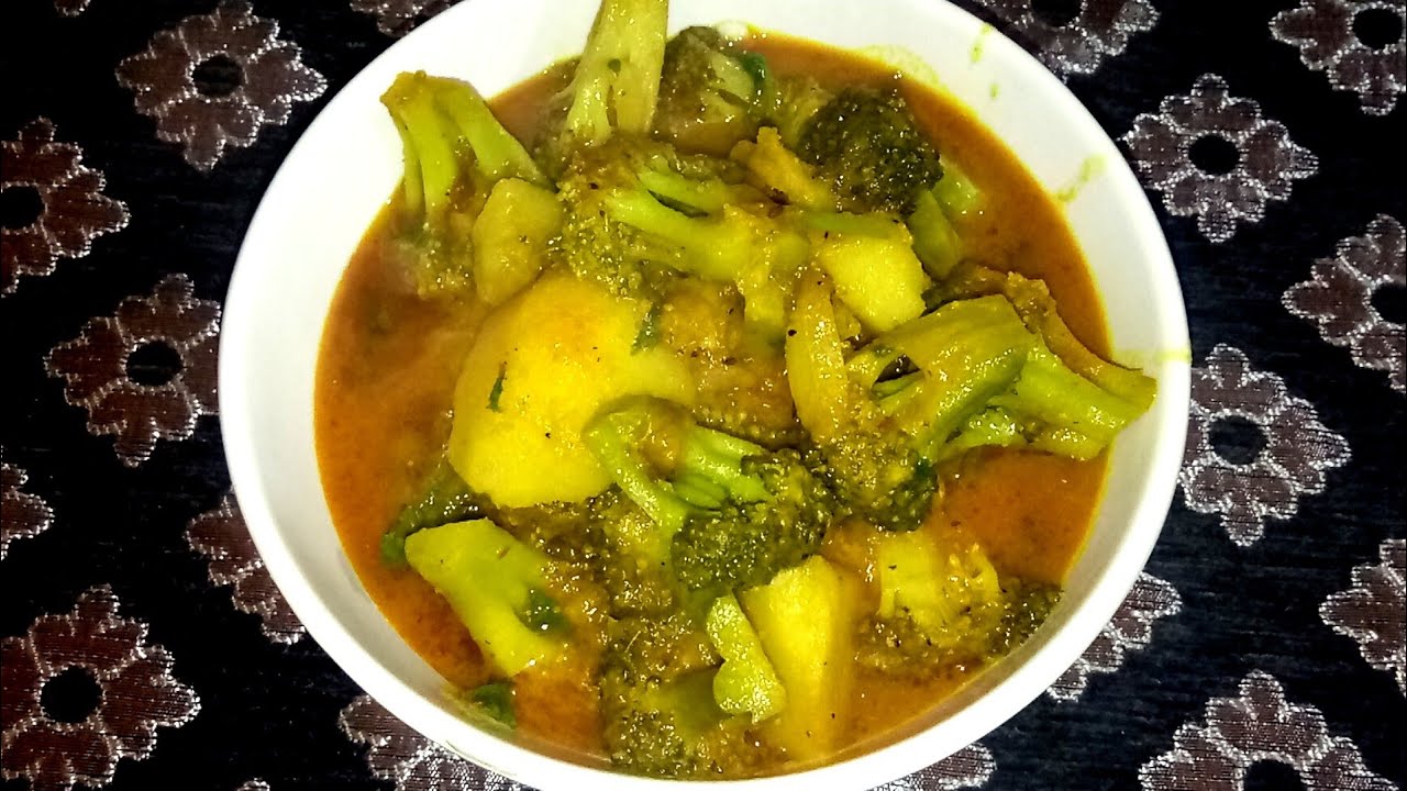 Spicy broccoli curry.(Runjun Kitchen & Vlogs)