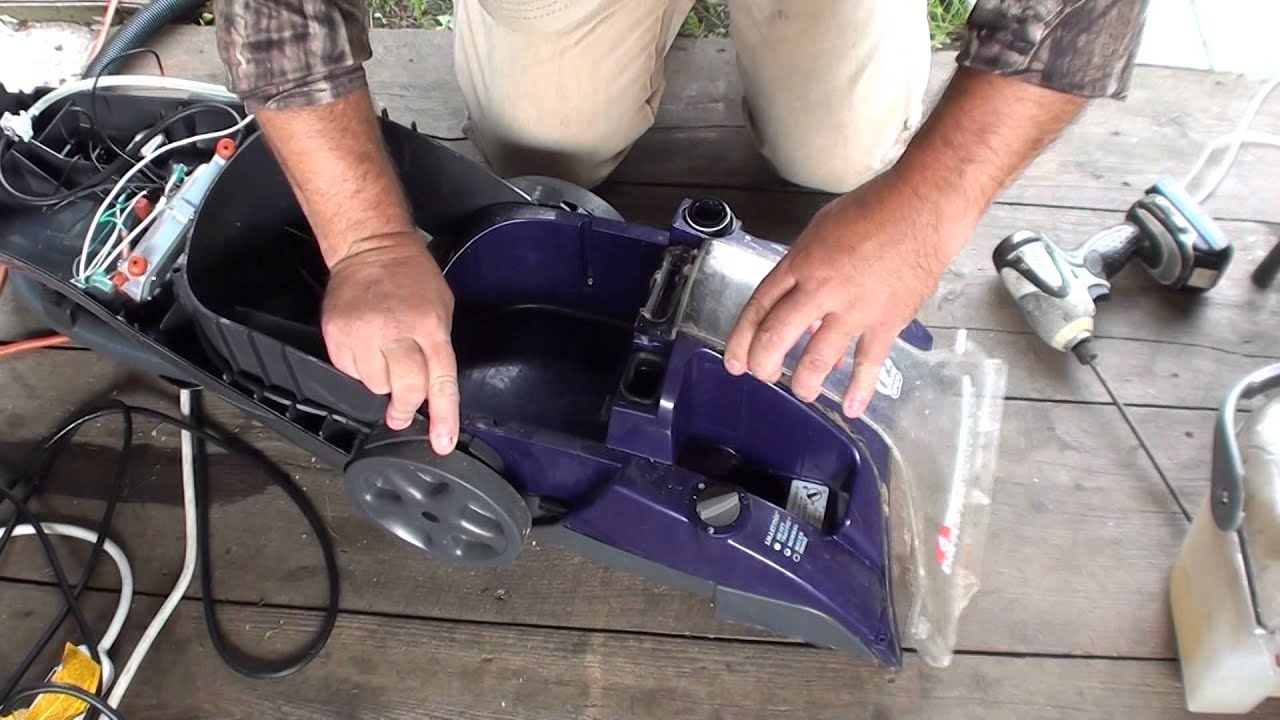 Bissell Proheat Pet not spraying water | FunnyDog.TV