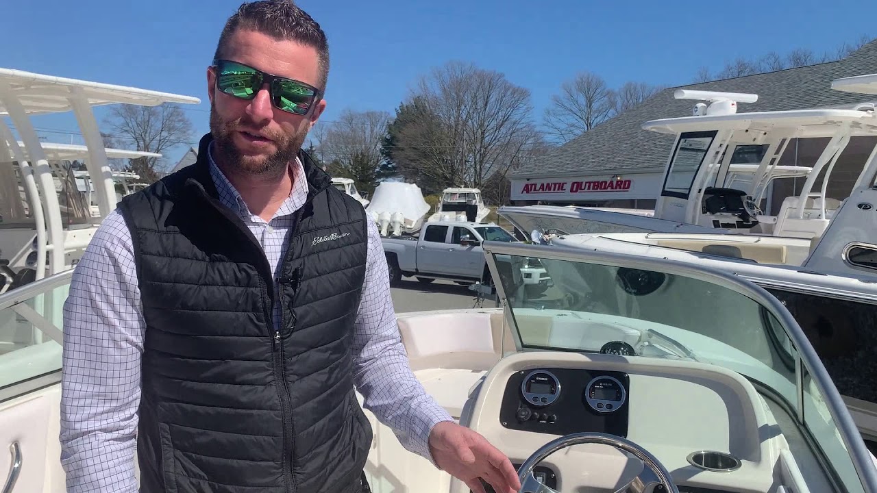 Digital Delivery: 2020 Robalo R207