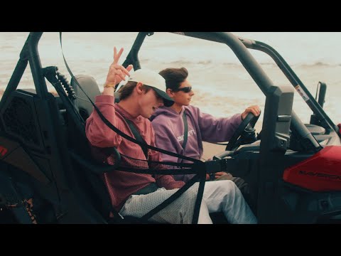 Q2 Willi Ch AMANECE Vídeo Oficial