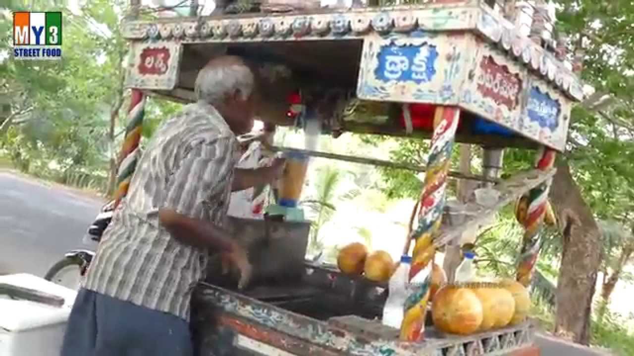 OLDEST STREET FOOD BANDI Sapota Juice OLDEST STREET FOOD SPOT