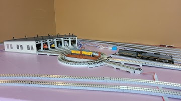 Kato Turntable Demonstration using DCC - N Scale Model Railroad