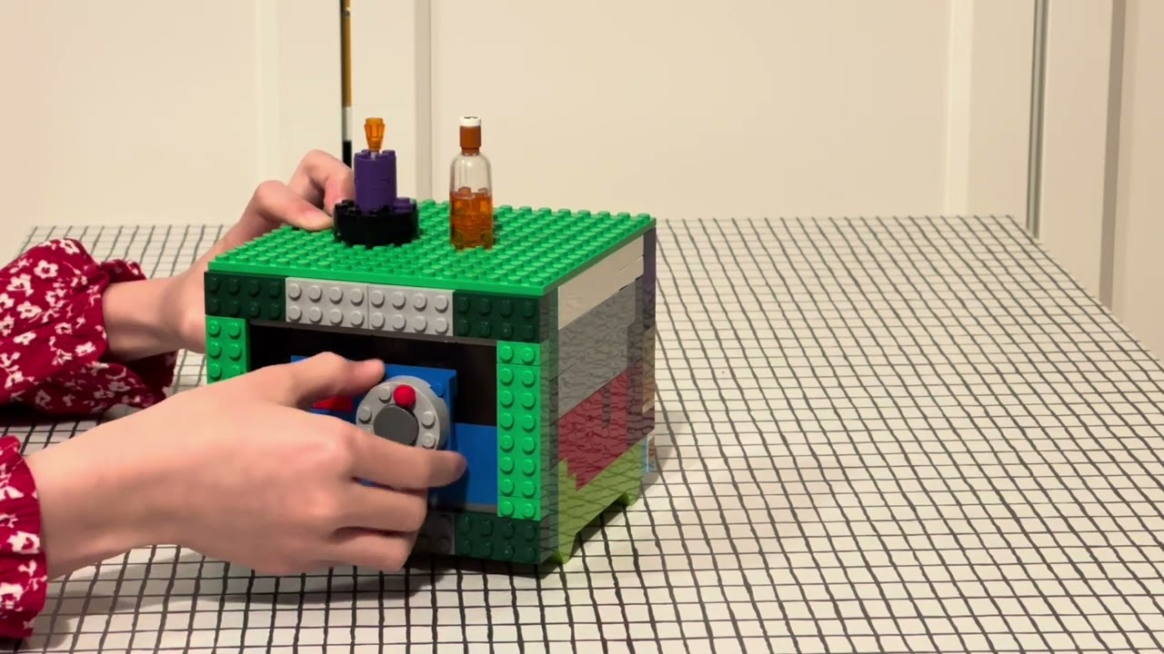 LEGO MOC-215636 10698 - Working Combination Safe by ChiLegGodt
