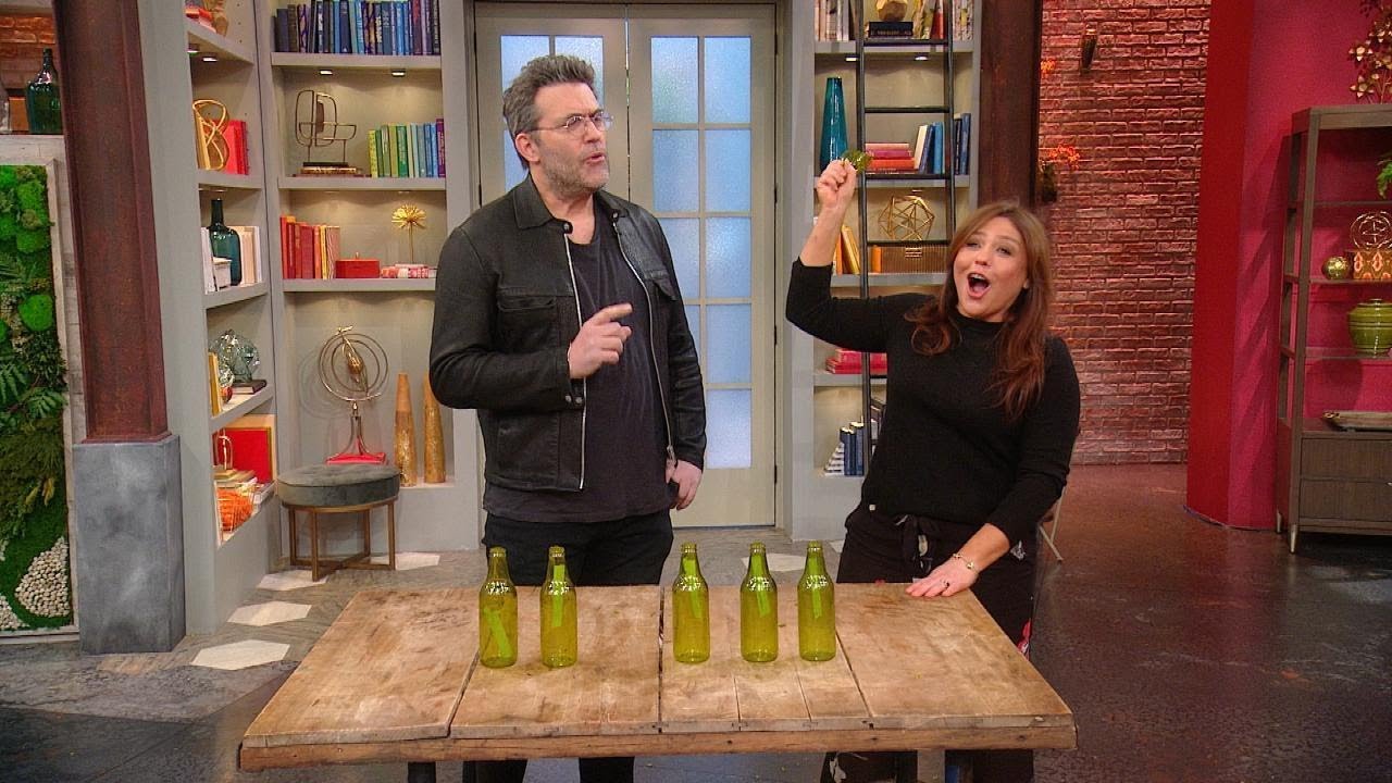 Watch "UnREAL" Star Craig Bierko Play Truth or Dare with Rach! | Rachael Ray Show