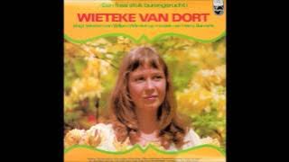 Wieteke van Dort • Arm Den Haag