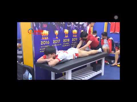 Video Massage cho cầu thủ Phan Văn Đức - youtube
