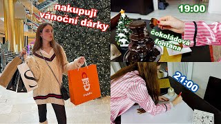 KONEČNĚ jdu nakupovat vánoční dárky, čokoládová fontána, velký unboxing a mnoho dalšího