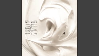 Video thumbnail of "Linda Martini - Panteão"