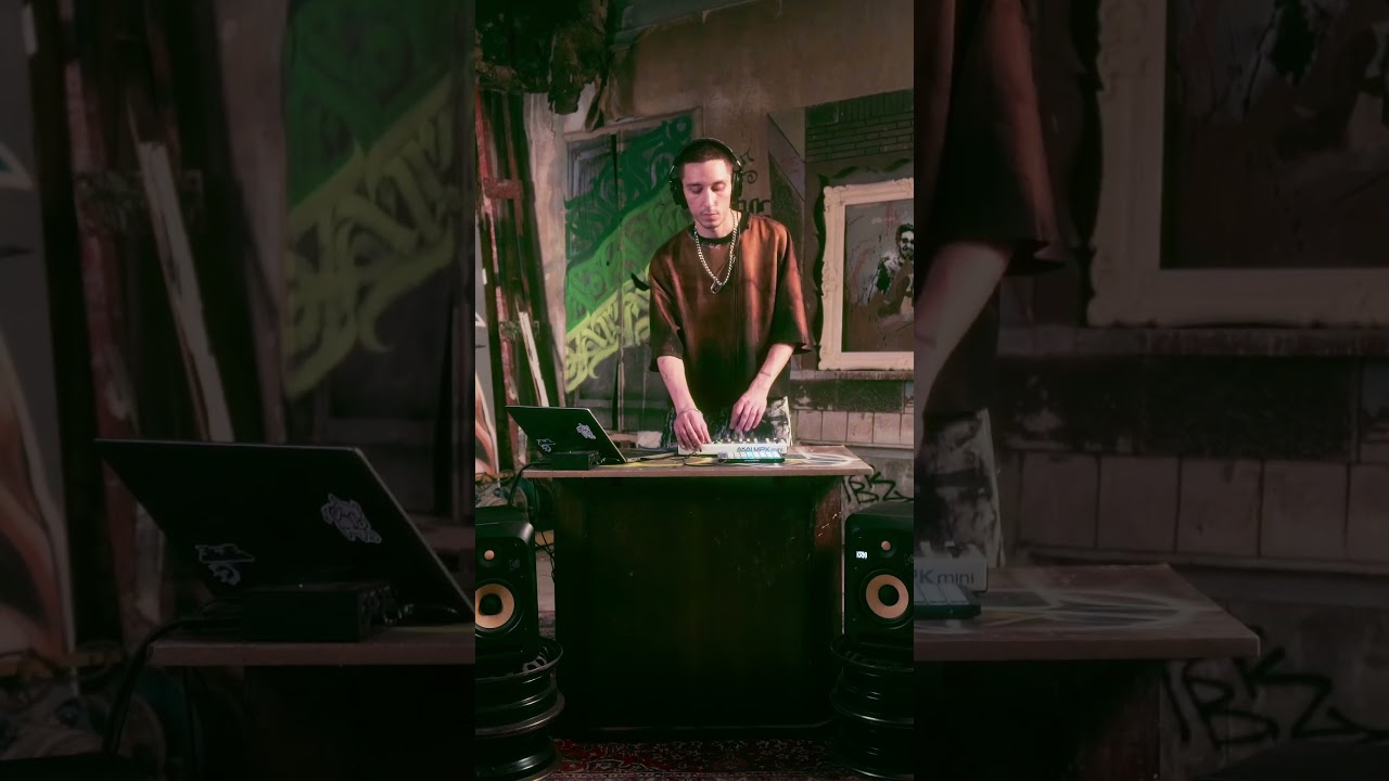 A sharp glimpse of Hatef’s sound and style from Tehran’s underground. 