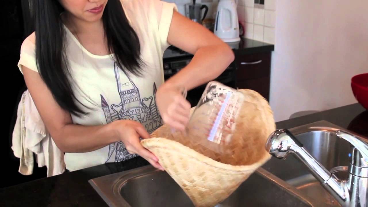 How to Clean Sticky Rice Steamer Basket - Cooking with Lane