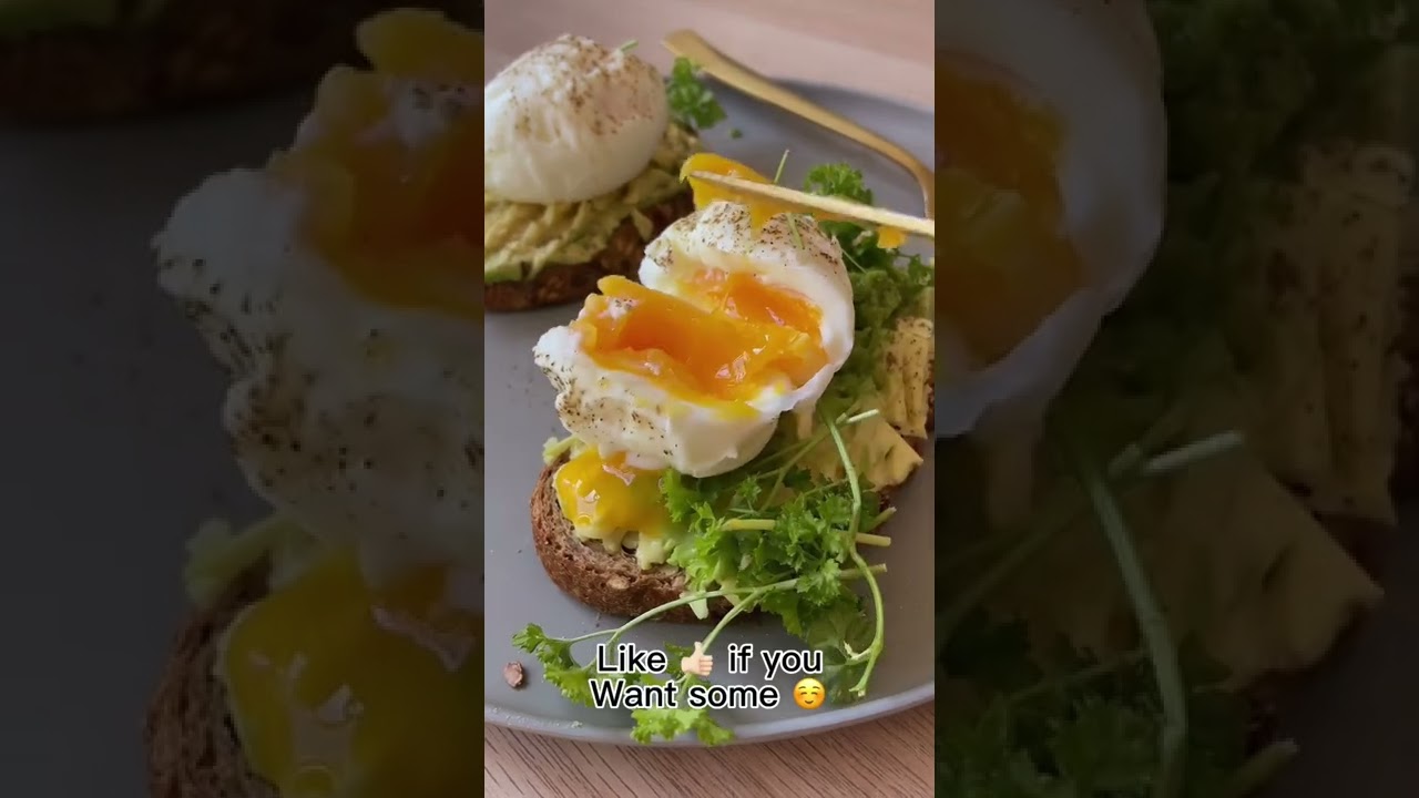 AVOCADO TOAST WITH EGG PORN (liquid yolk aka gold) favourite healthy breakfast! Jengoesnuts