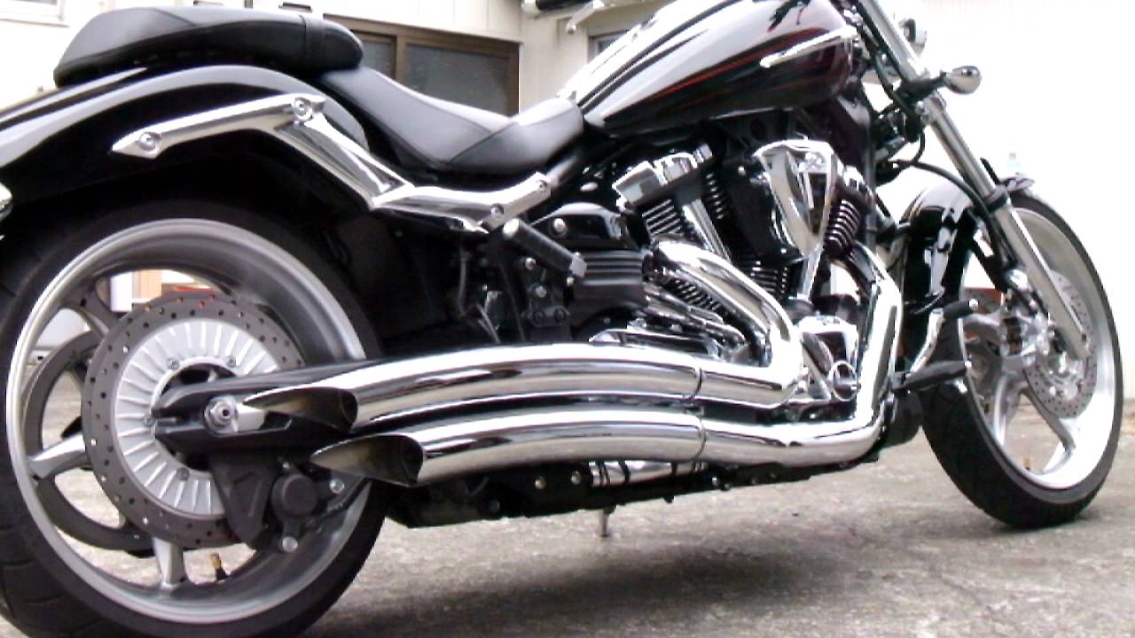 XV1900CU レイダー　Vance & Hines 2in2 マフラー YAMAHA XV1900CU RAIDER vance&hines 2into2 ! - YouTube