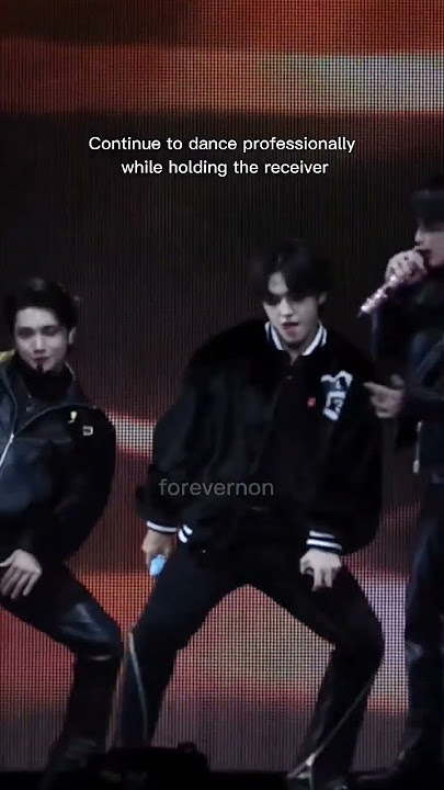 The receiver fell out, but Scoups was very professional #scoups  #seventeen #aaa2022 #march