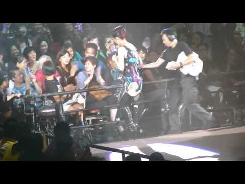 楊千嬅 Ladies & Gentlemen 演唱會 - 20101010 - Talk
