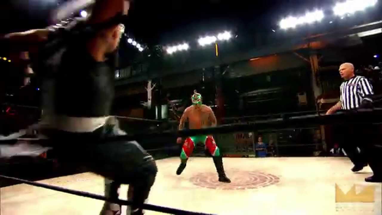 Lucha Underground 11/19/14: Fenix vs. Pentagon Jr. - Arena of Atrocities
