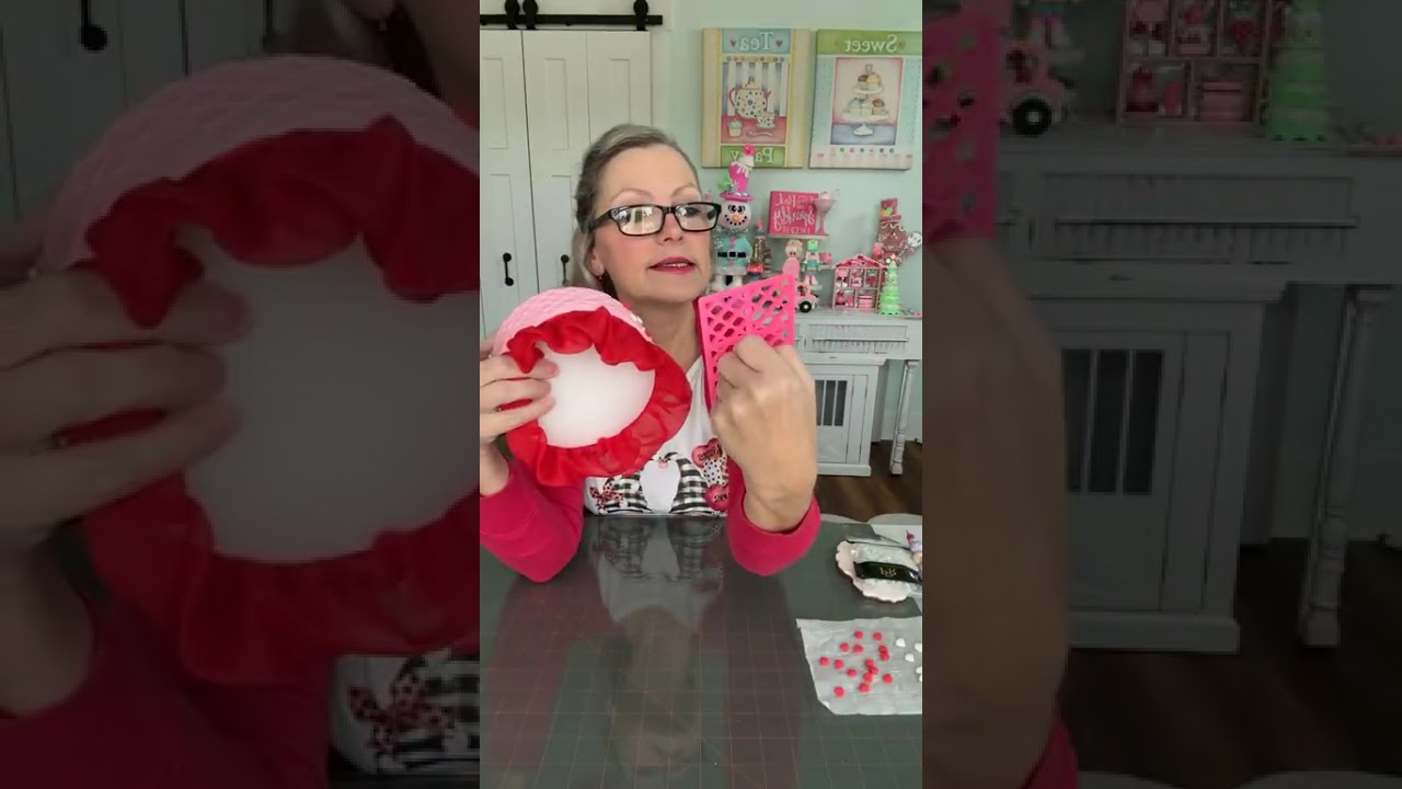 Love is in the air - mini cake!