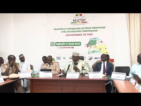 Thiès/ Journée d'échanges sur les pôles territoriaux avec le Ministre Balla M Fofana