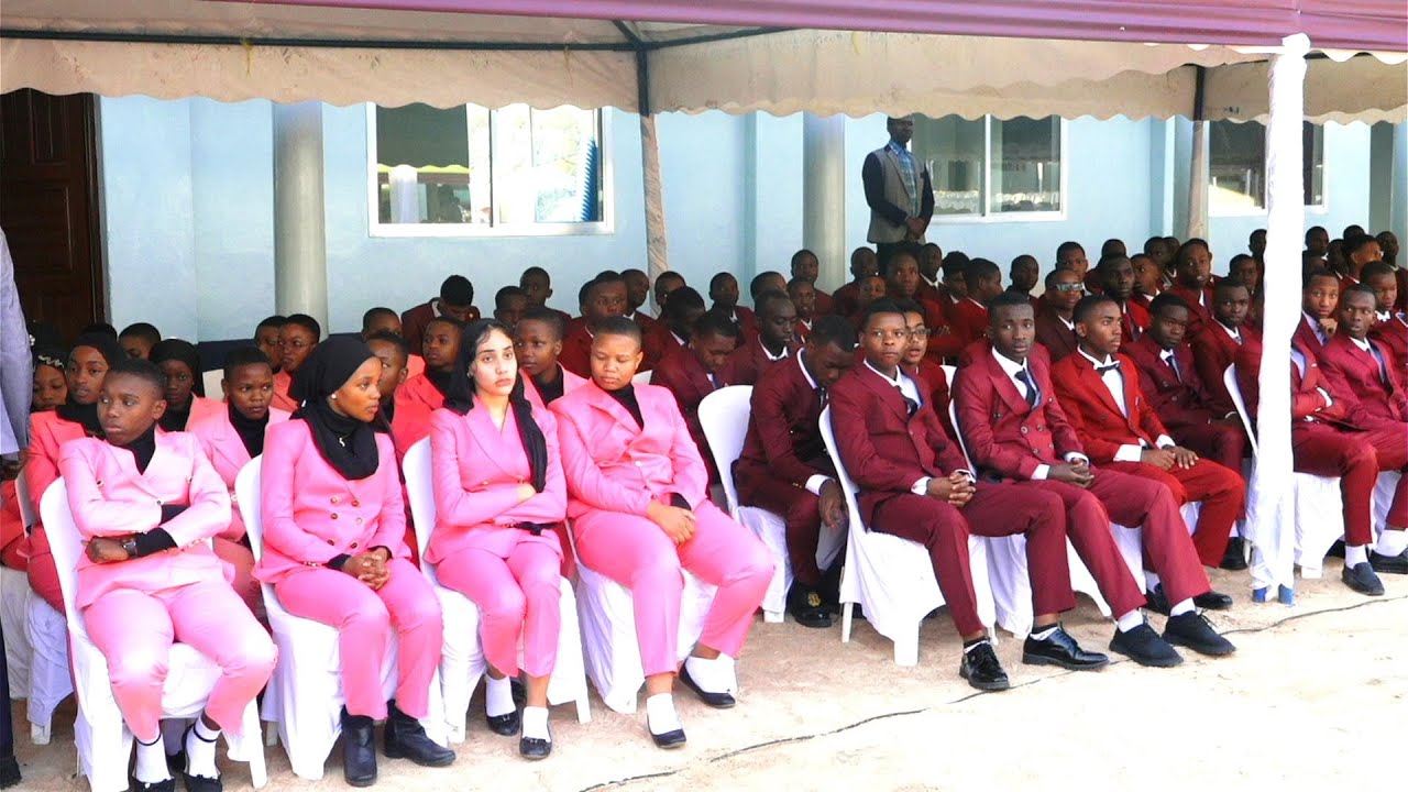 MAHAFALI YA 21 ROCKEN HILL ACADEMY P/S NA YA 17 ANDERLEK RIDGES S/S