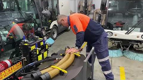 Scrubbing Head Attachment on Rosmech Azura MC210 Flex