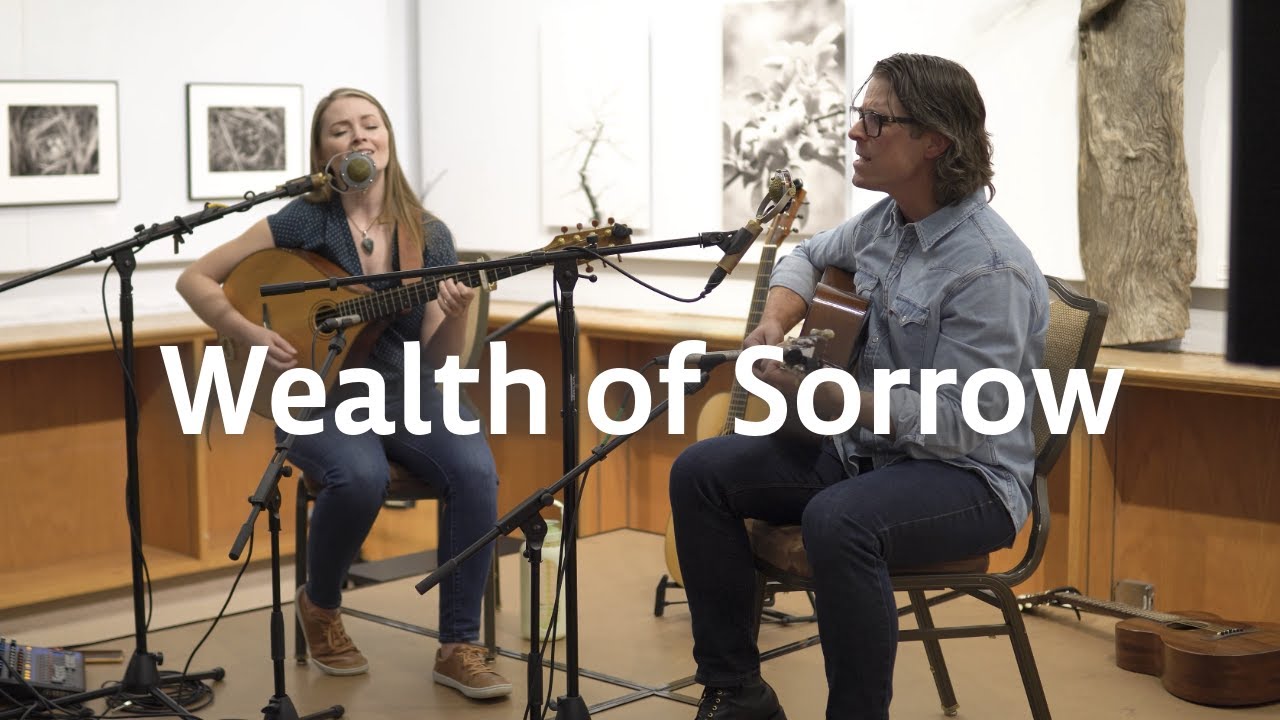 «Богатство скорби» Кэхейлена Моррисона — Энди Кэмбрия и Линдси Стро