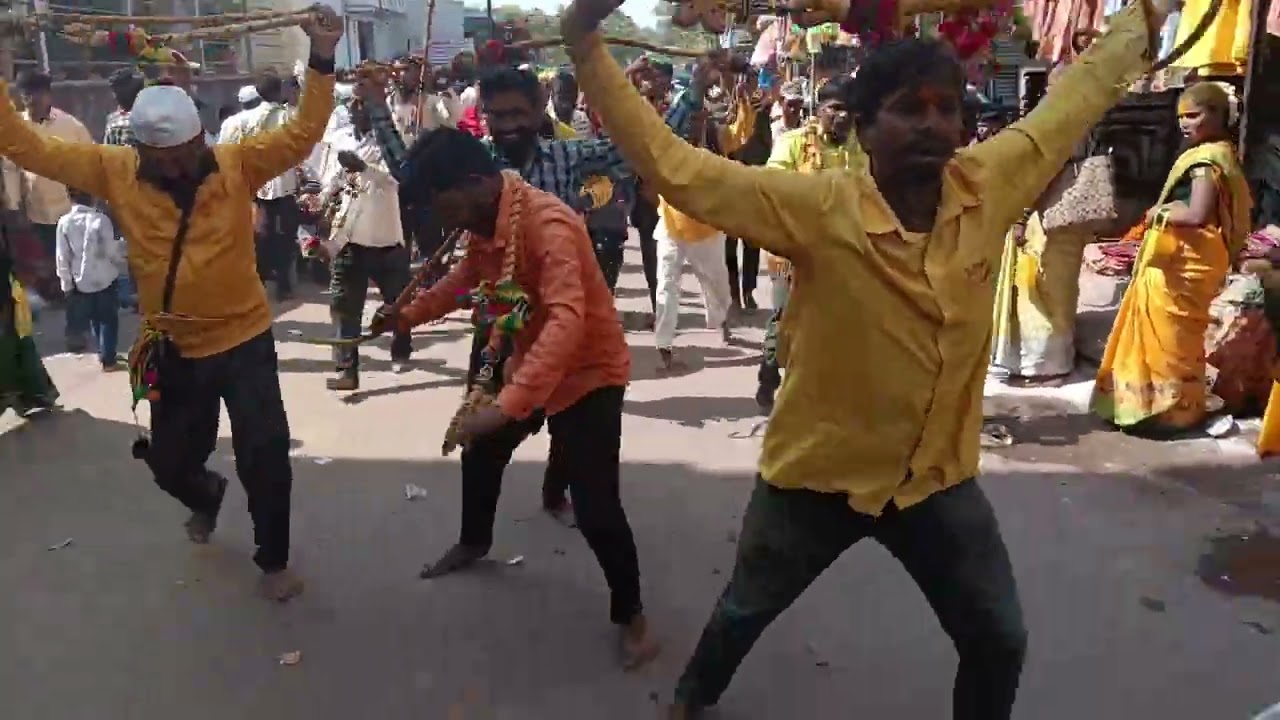 जेजुरी देव खंडोबाला भेटीला जाताना वारूवाले  #वीडियो_अच्छी_लगी_तो_लाइक_और_सब्सक्राइब_करें