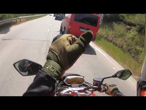 Motorcycle stroll in the city - kawasaki z1000 (no video effects)