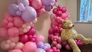 Pink and Purple Balloon Garland on Circle Backdrop | Tutorial | How to | DIY