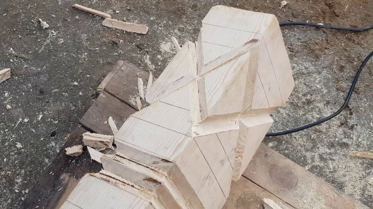 Stalpi Din Lemn Sculptati Ca In Maramures   #/Carved Wooden Poles    #/Postes De Madera Tallados