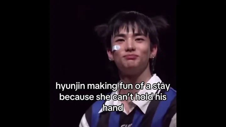 HE SO UNSERIOUS🤣🤣#hyunjin#straykids#karma#comeback#kpop#trending#relatable