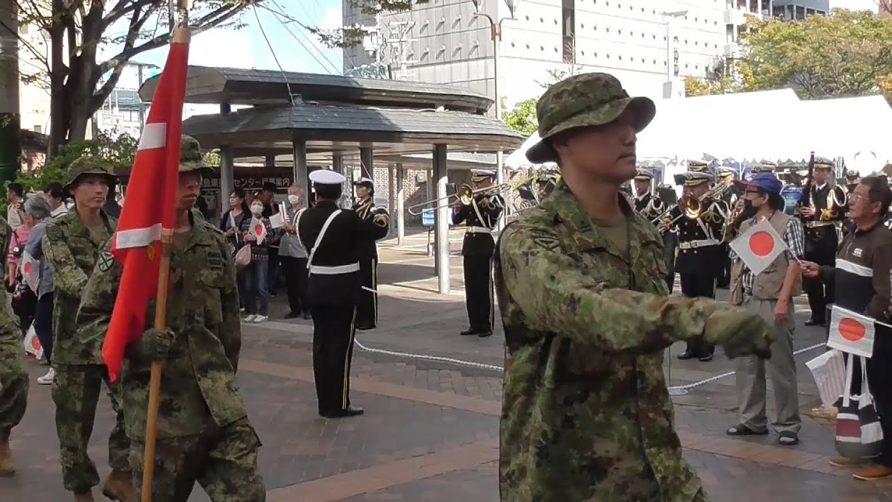 2024 11.4】海自・佐世保音楽隊 演奏「陸軍分列行進曲」佐世保自衛隊