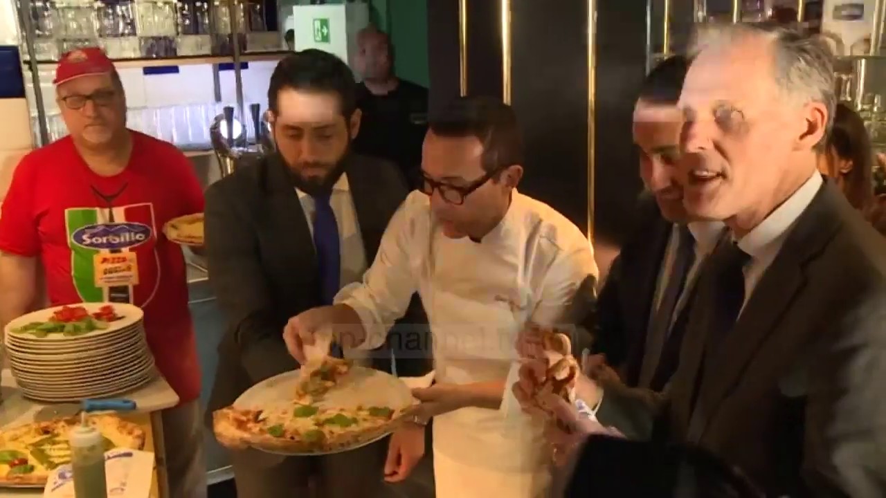 Top News - U tall me pizzën / Cannal+ i kërkon ndjesë Italianëve - YouTube