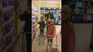 Kuzenlerle Alışveriş Keyfi 2025