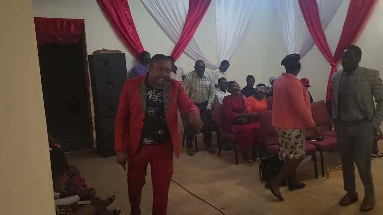 Soyez en paix avec tous et sanctifiez-vous vous pour expérimenter la gloire de Dieu dans votre vie  