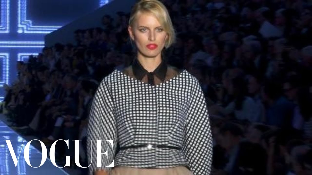 Fashion Show - Christian Dior: Spring 2012 Ready-to-Wear