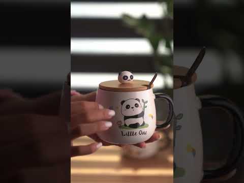Чашка 450 мл з бамбуковою кришкою та ложкою керамічна Панда "Sweet Dream", видео 1