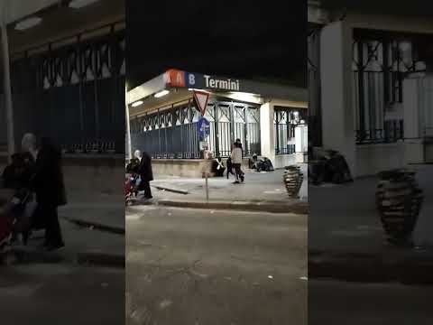 Показываю Рим#рим #2023 #италия #жд #станция #путешествия #бомж #жиза #жизнь #shorts